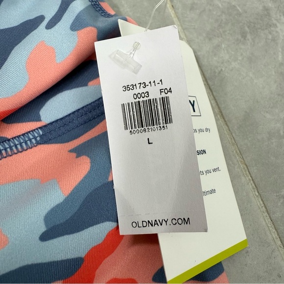 Women’s Old Navy Active High Waisted PowerPress Elevate Crop Camo Leggings Large - Picture 11 of 16